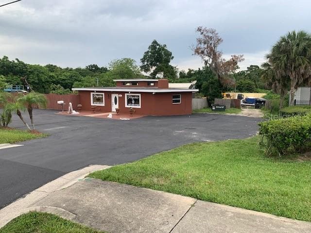 2615 E Semoran Blvd, FL
