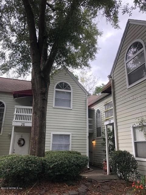 2300 Twelve Oaks Dr #J6, FL