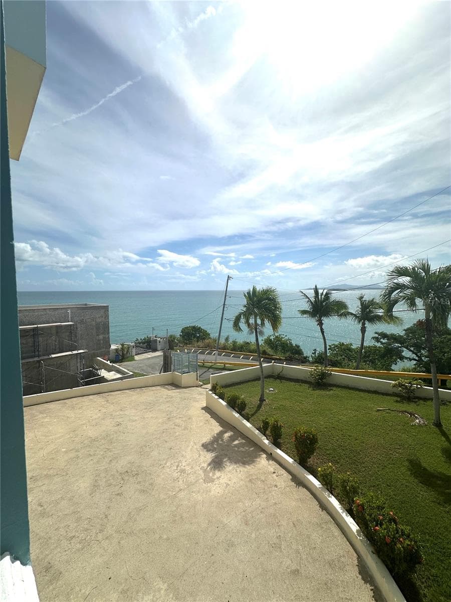38 Flor Marina Mar Caribe, PR