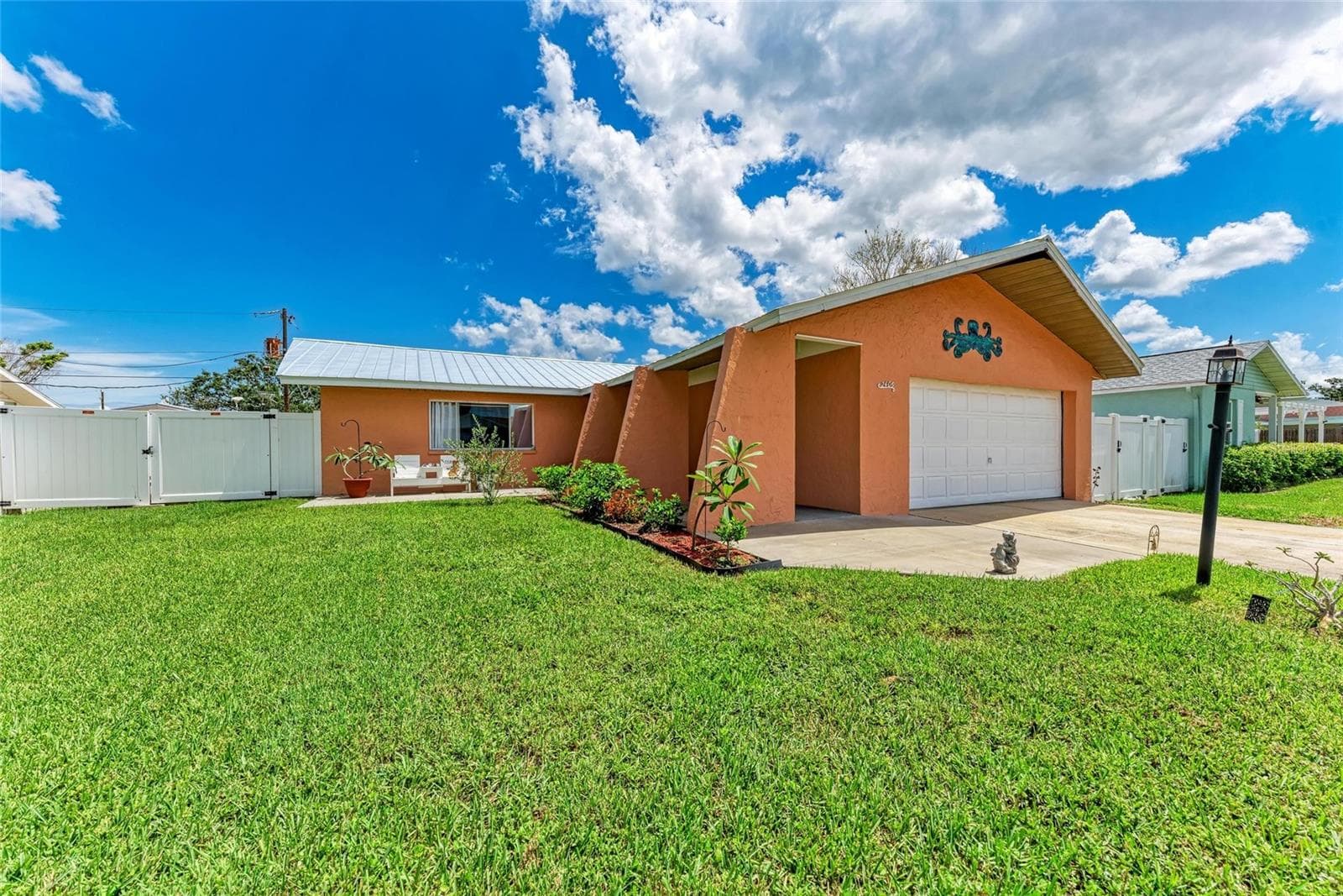 2406 15th St W, FL