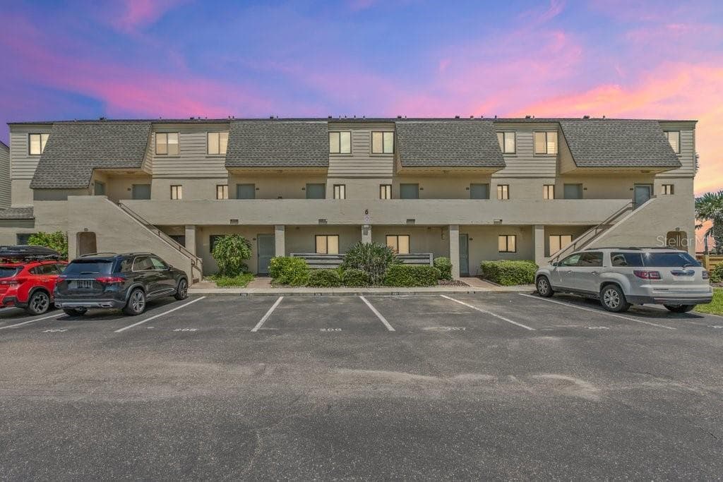 8550 A1a #208 S #2128, FL