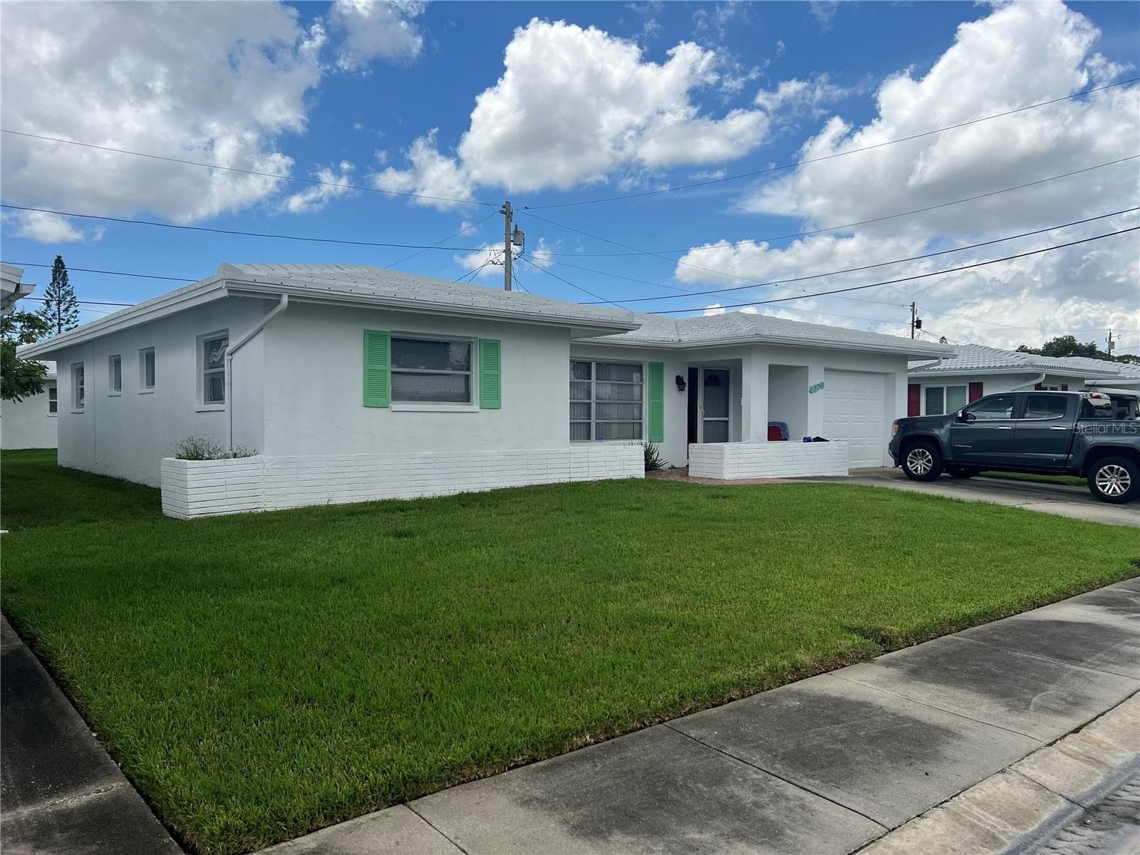 4370 94th Ter N, FL