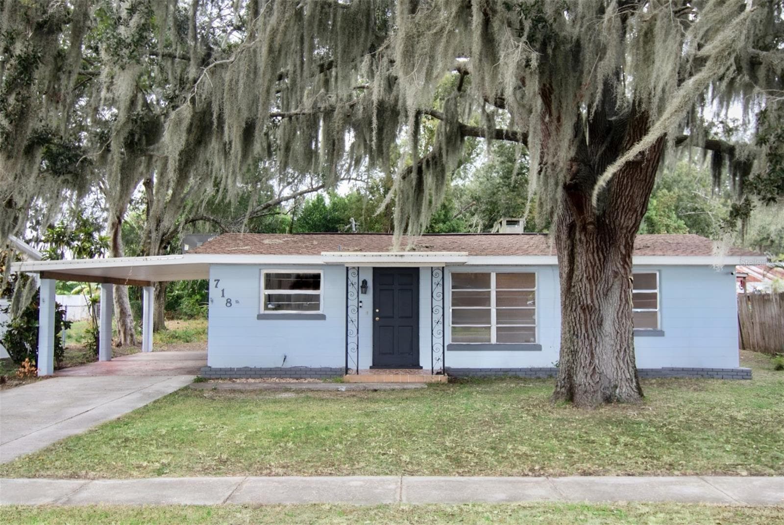 718 Bay St, FL