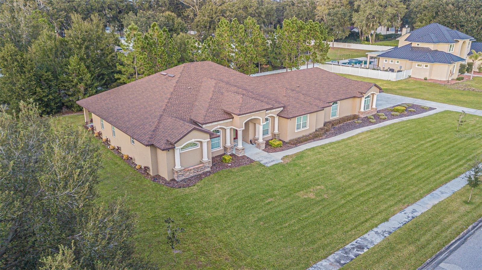 13102 Done Groven Dr, FL
