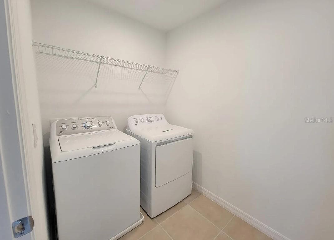 216 Aquamarine Ln, FL