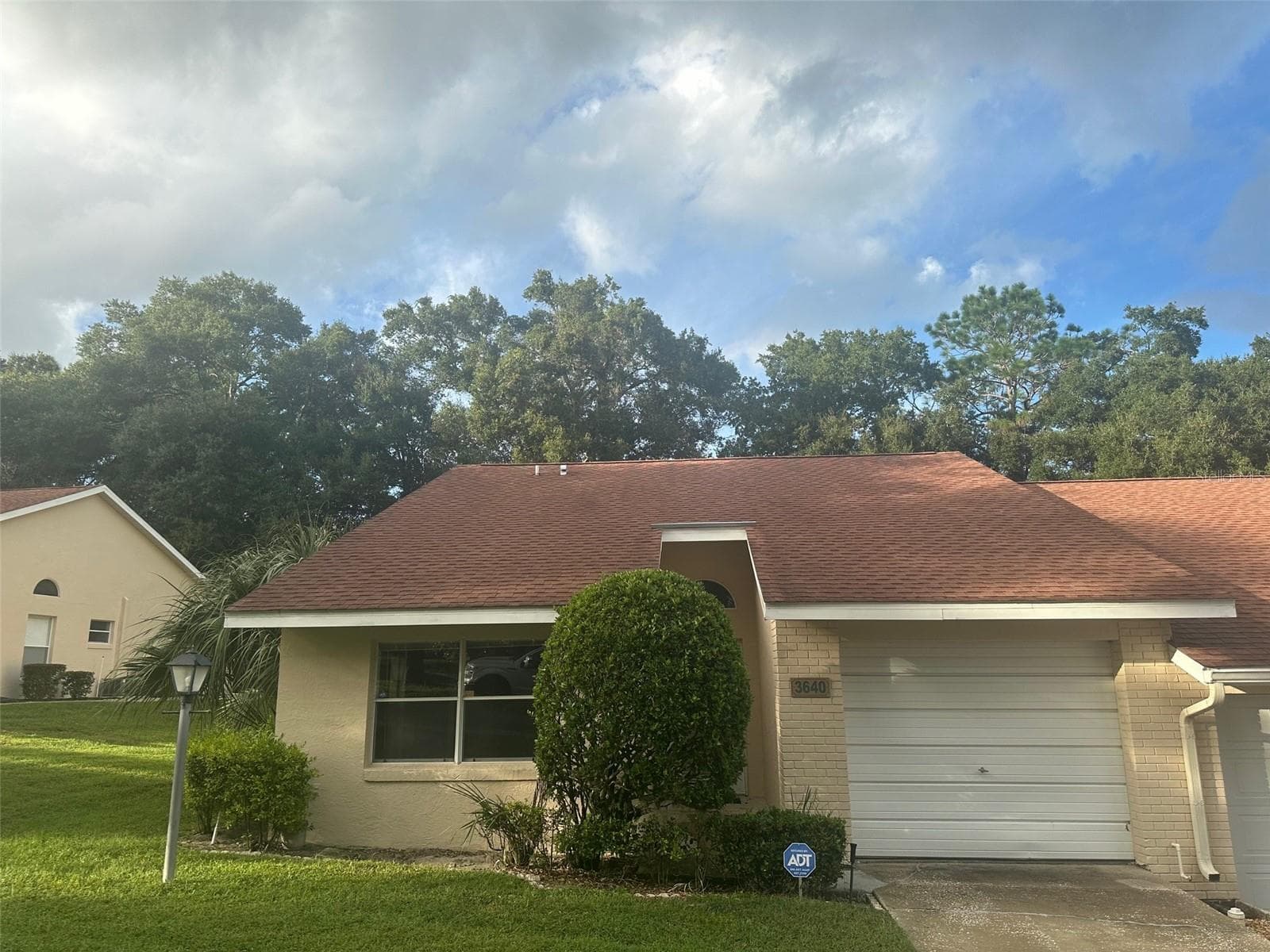 3640 N Lucille Dr, FL