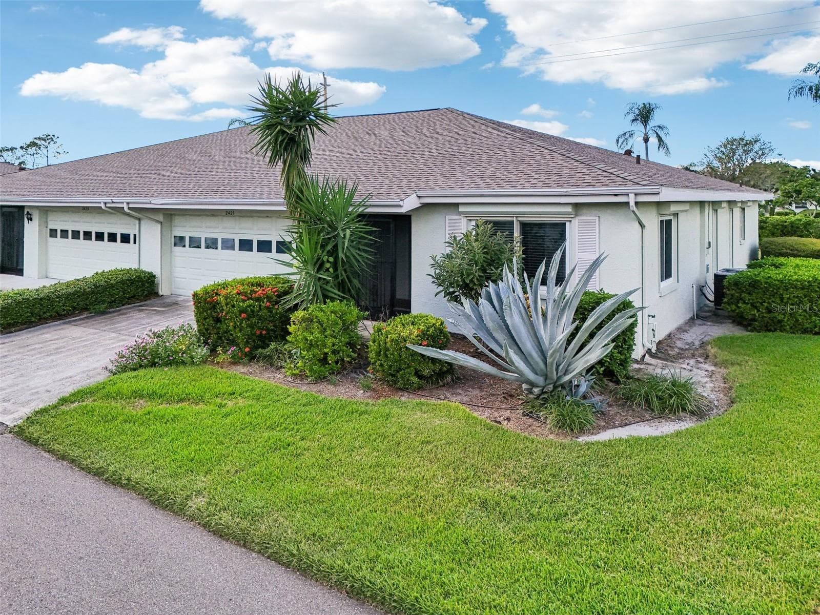 2421 Lancaster Dr, FL