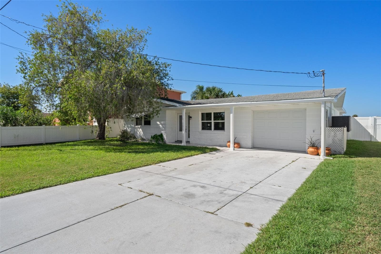13611 Evelane Dr, FL