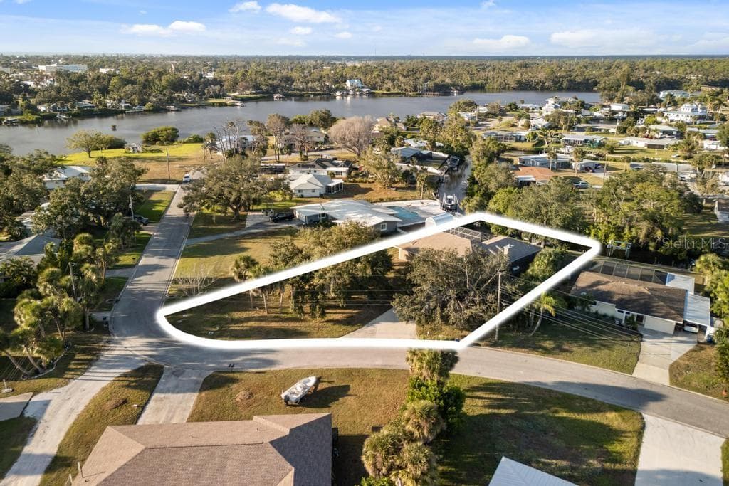 500 Dona Dr, FL