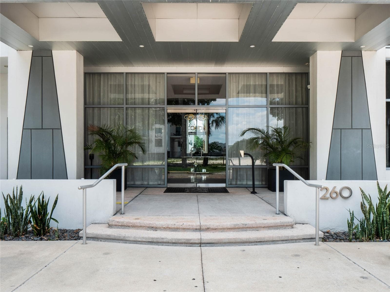 260 S Osceola Ave #1207, FL