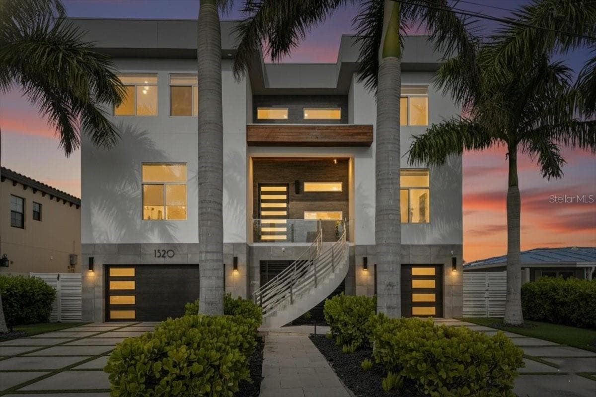 1320 Boca Ciega Isle Dr, FL