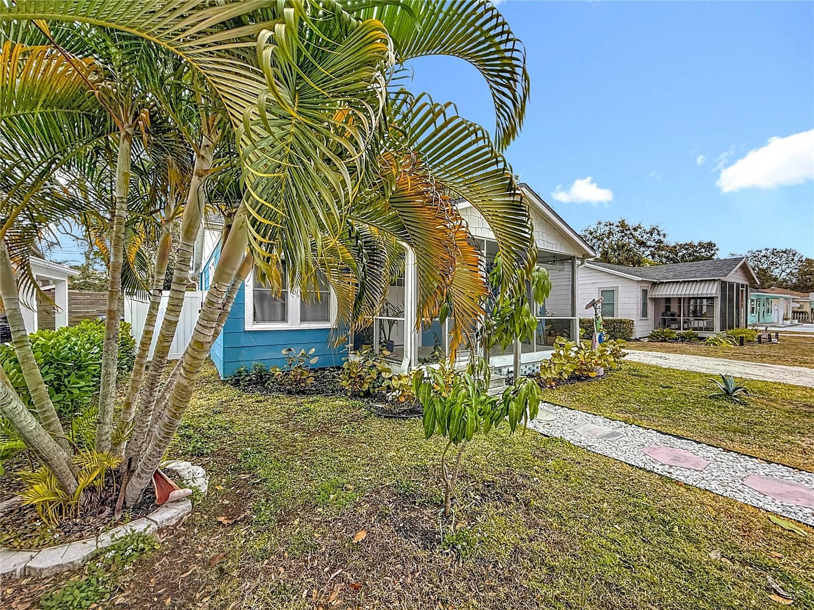 520 Roanoke St, FL