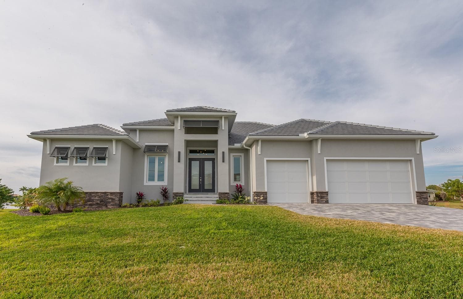 3880 Bordeaux Dr, FL