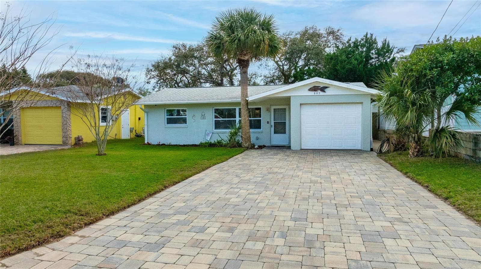 805 E 14th Ave, FL