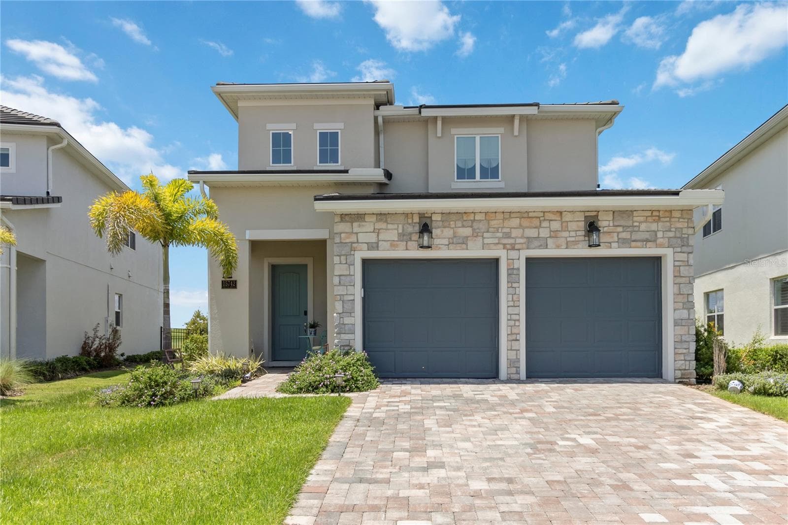 15742 Vetta Dr, FL