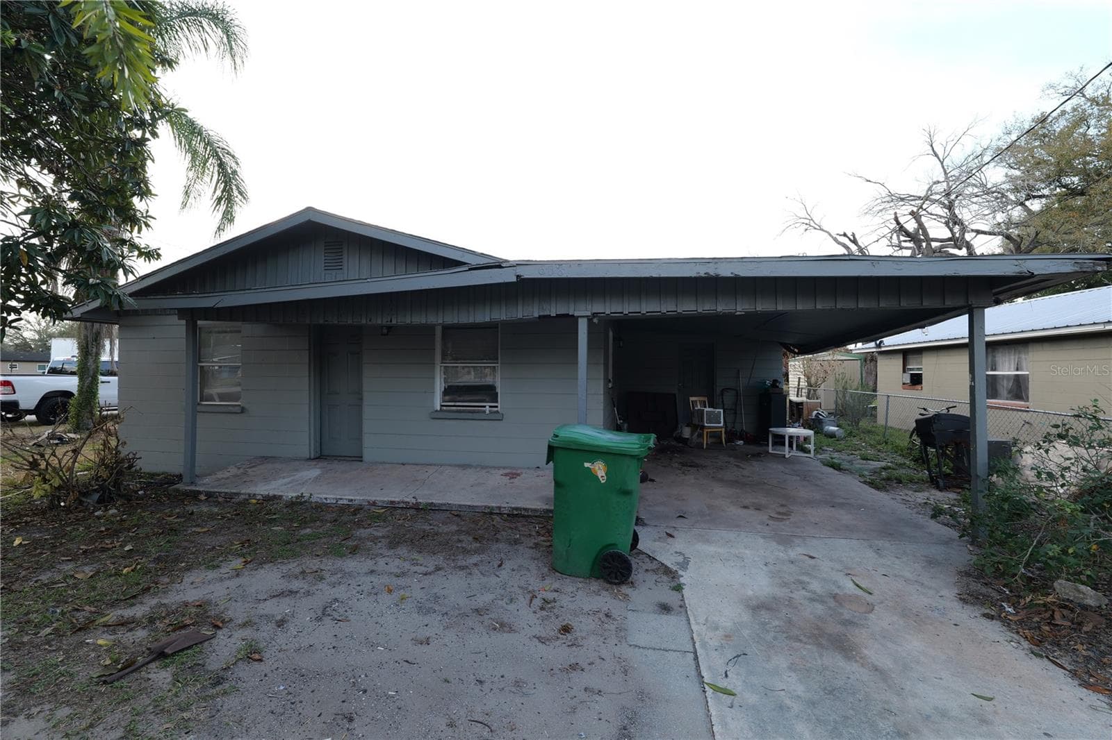 608 Dr Martin Luther King St, FL