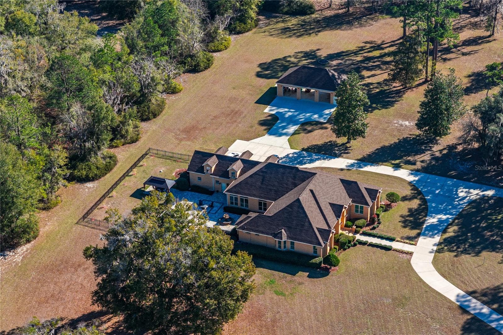 573 Se Nature Dr, FL