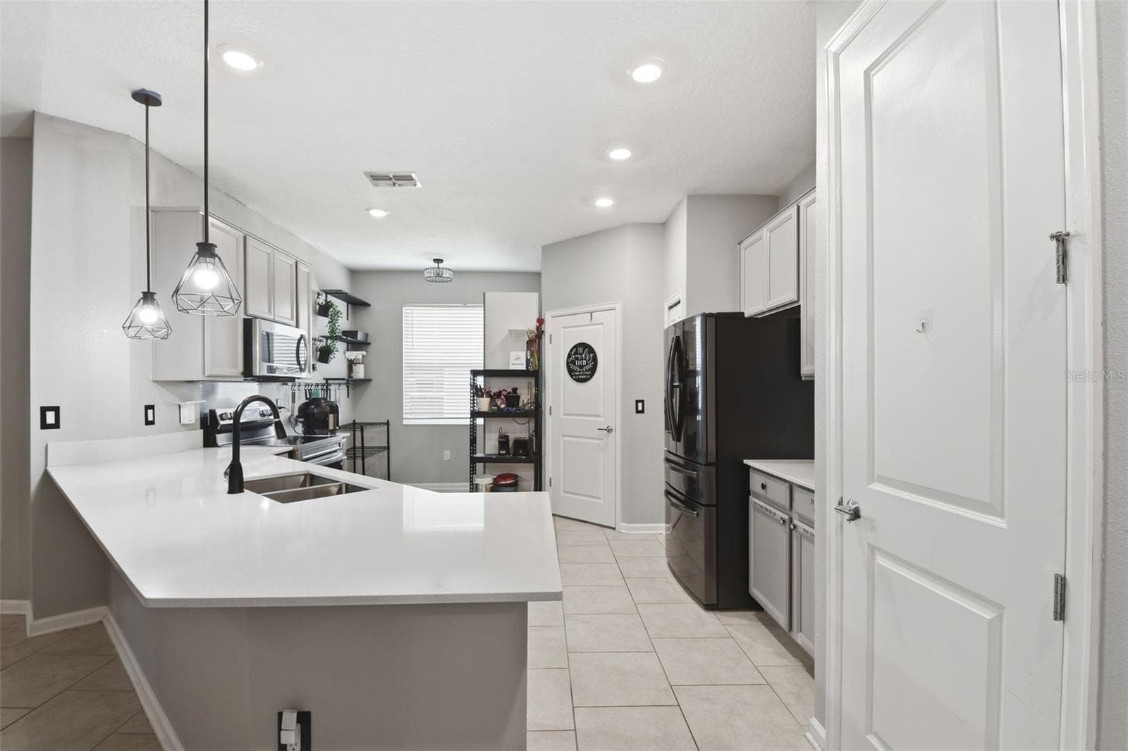 587 Patton Loop, FL