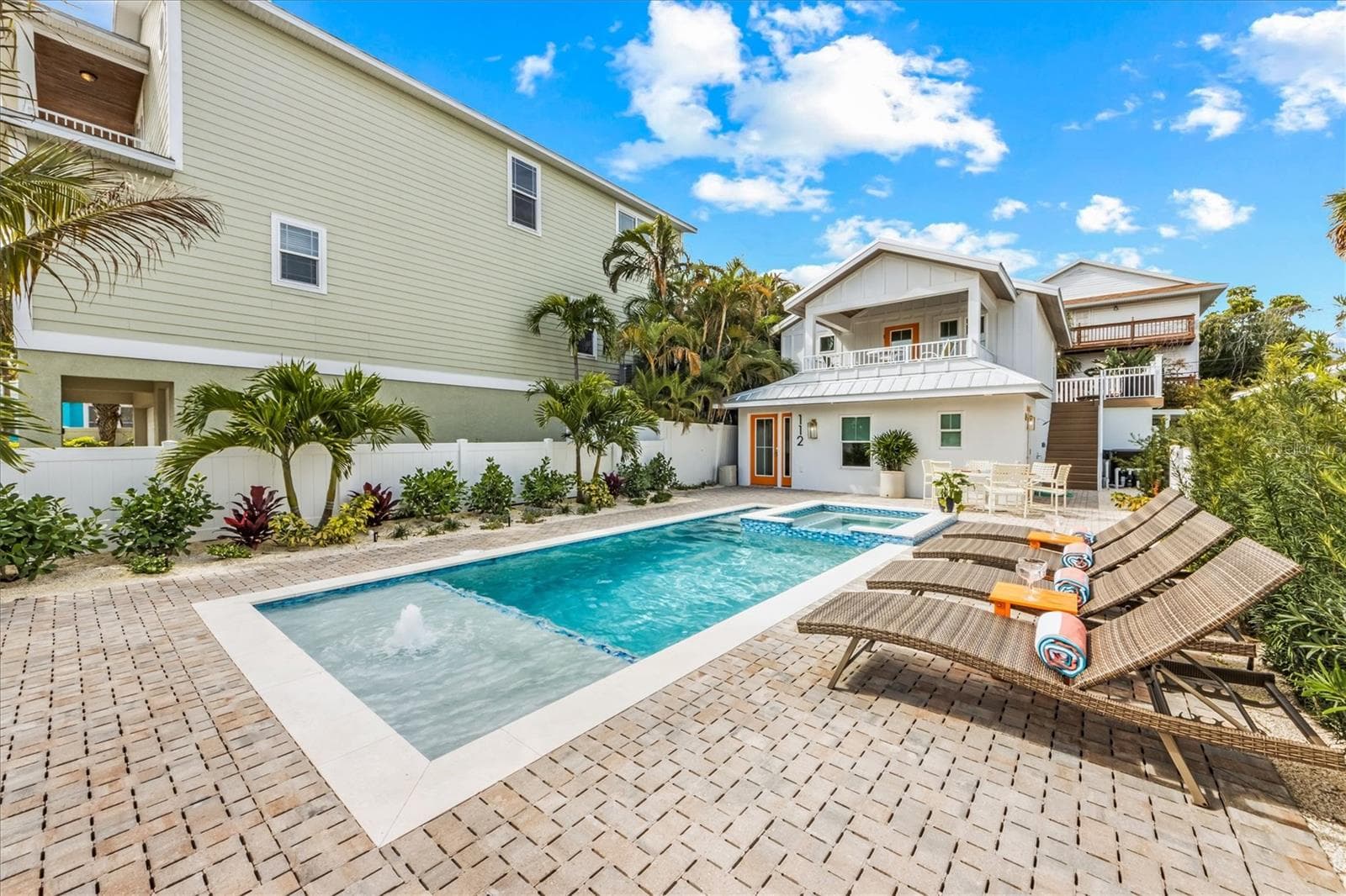 112 Cedar Ave, FL
