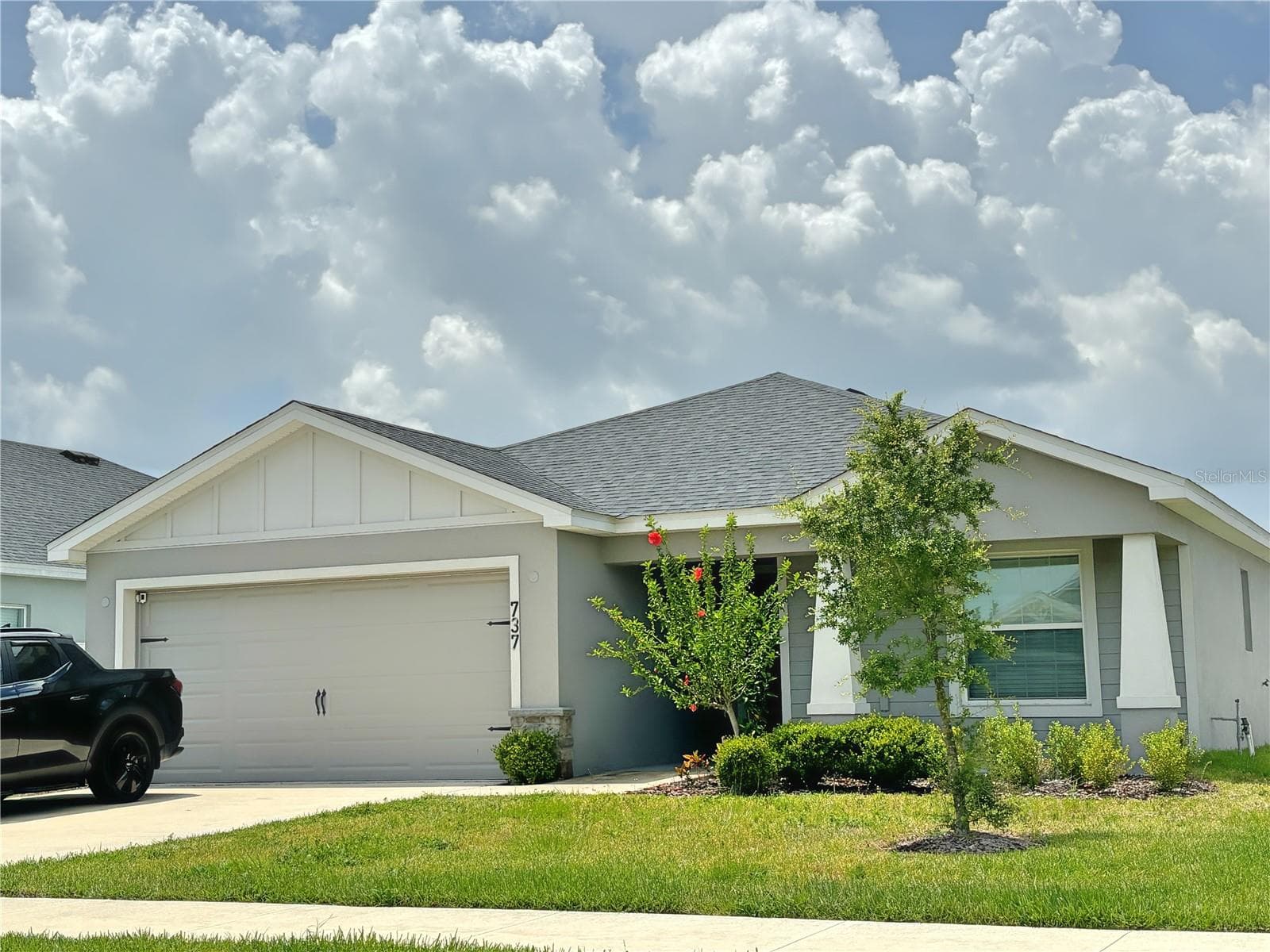 737 Daphne Dr, FL