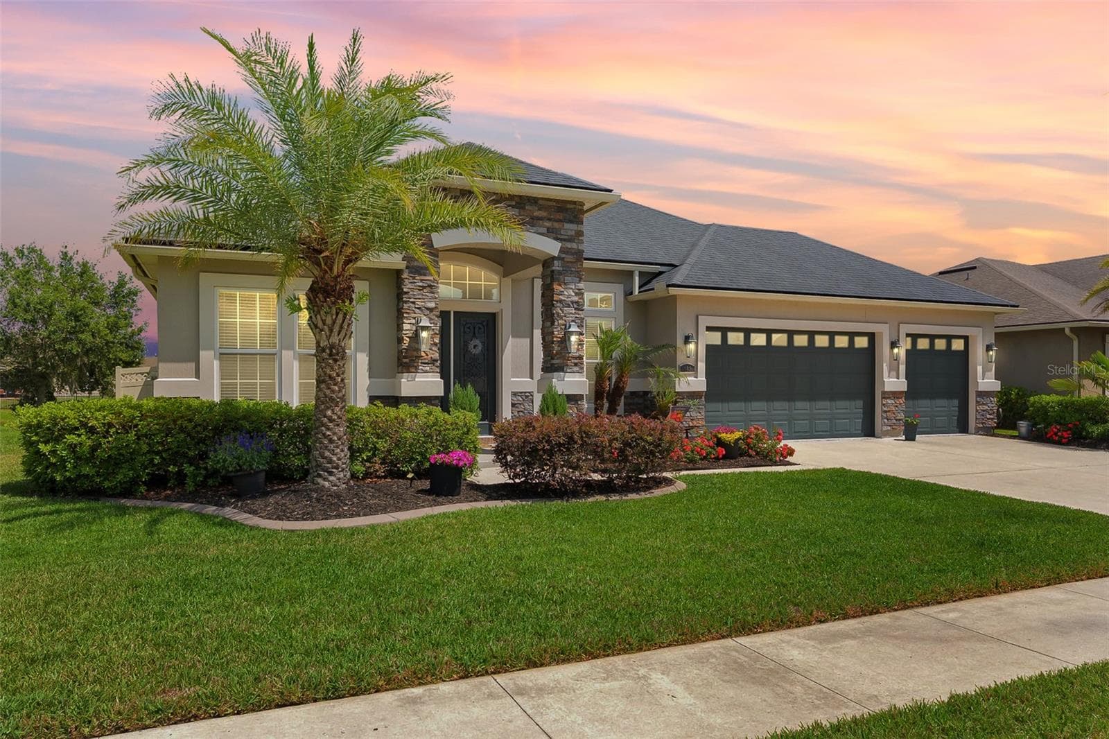 163 Vivian James Dr, FL