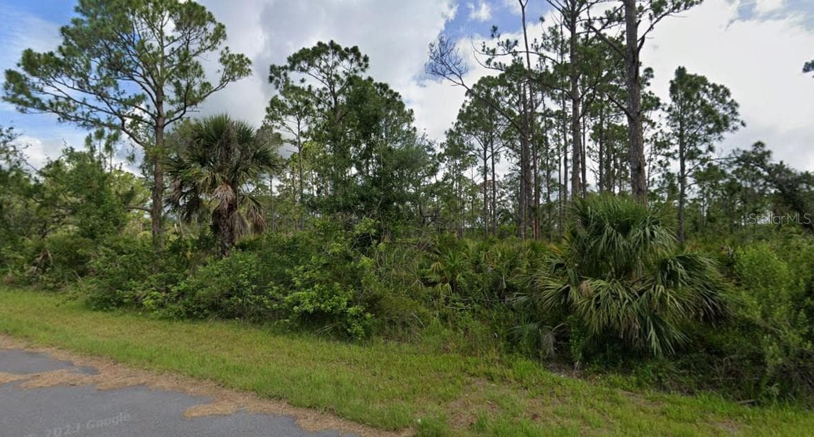 15194 Plant Ave, FL