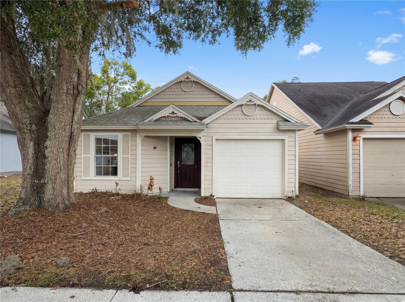 1696 Chatham Cir, FL