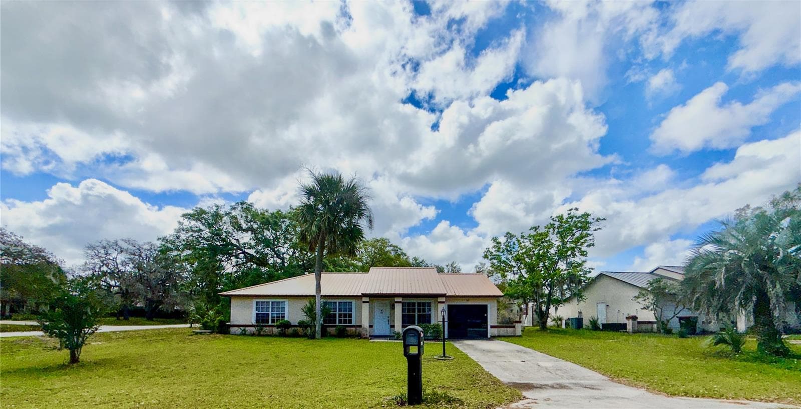 301 Oak Track Dr, FL