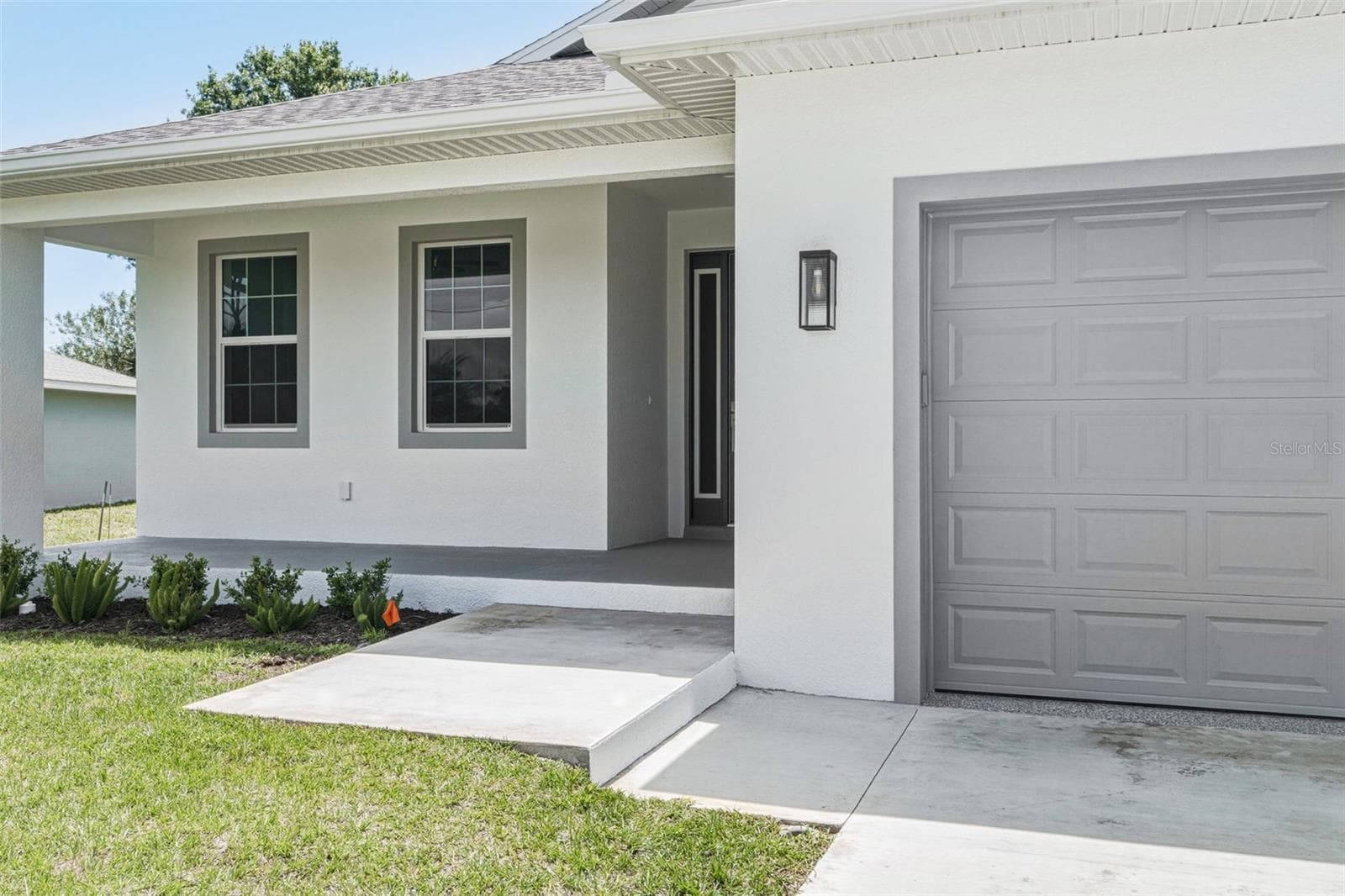 141 Swan Dr, FL