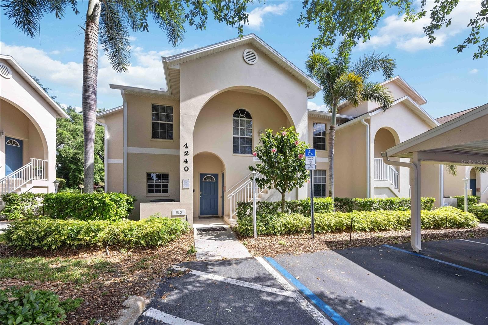 4240 Breezeway Blvd #321, FL