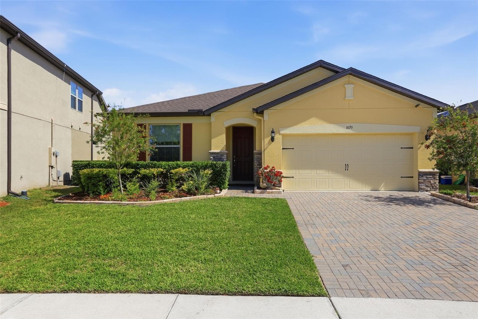 1670 Regal River Cir, FL