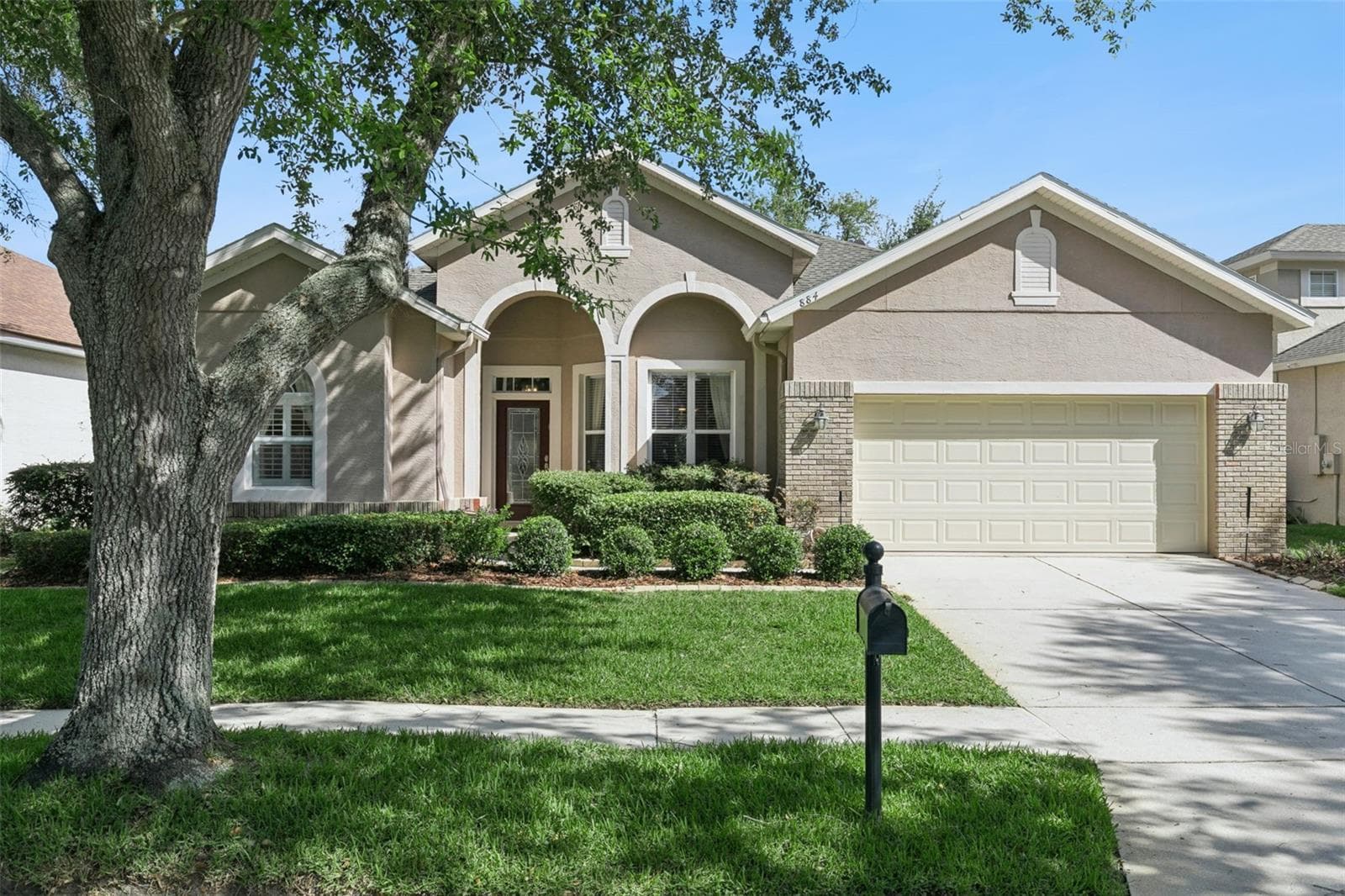 884 Kersfield Cir, FL