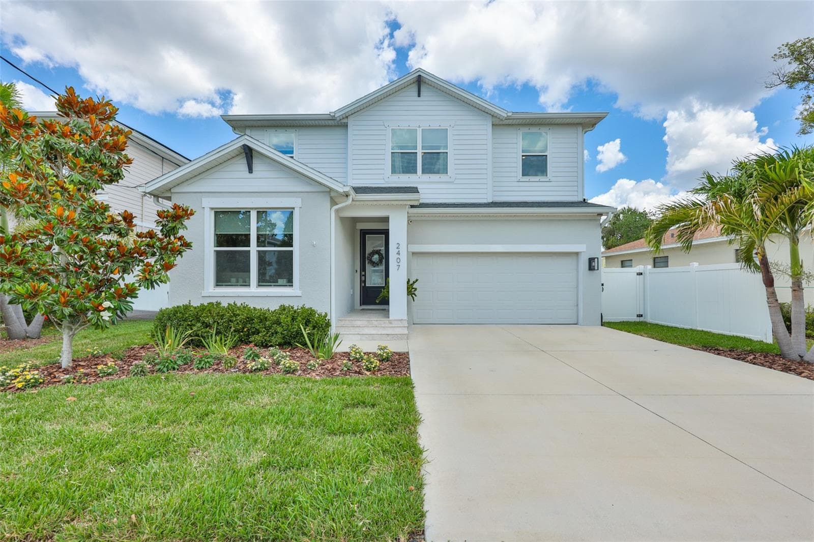 2407 W Gray St, FL