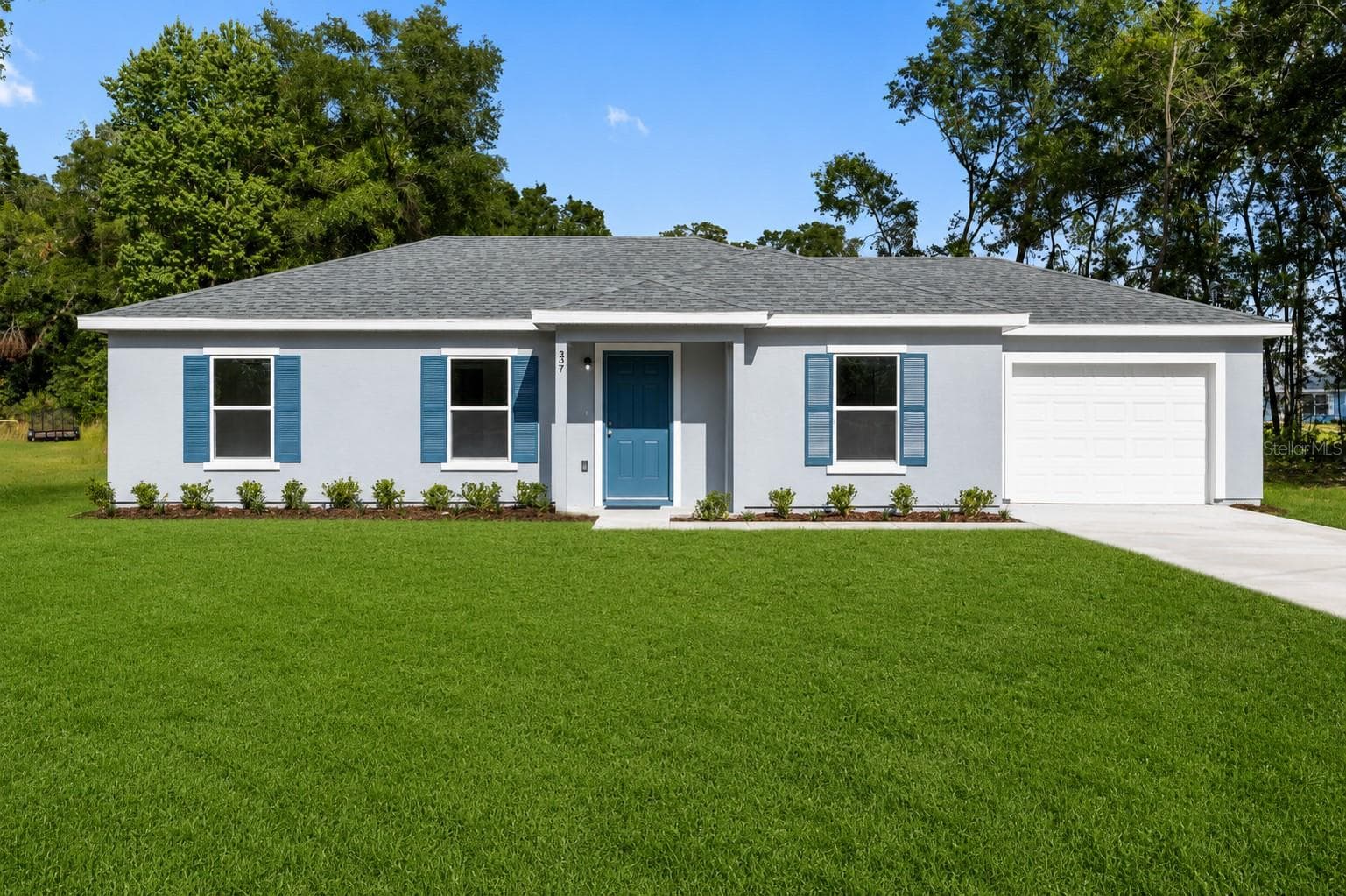 37 Dogwood Drive Pass, FL