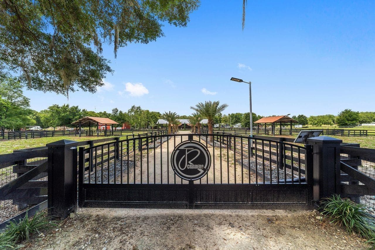 16392 Ne Jacksonville Rd, FL