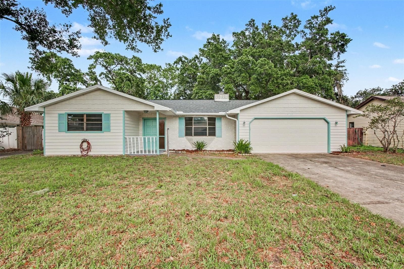 959 Sand Crest Dr, FL
