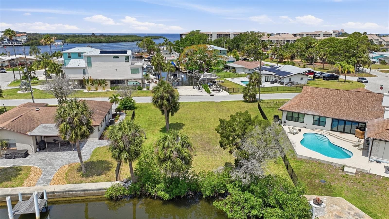 8126 Brighton Dr, FL