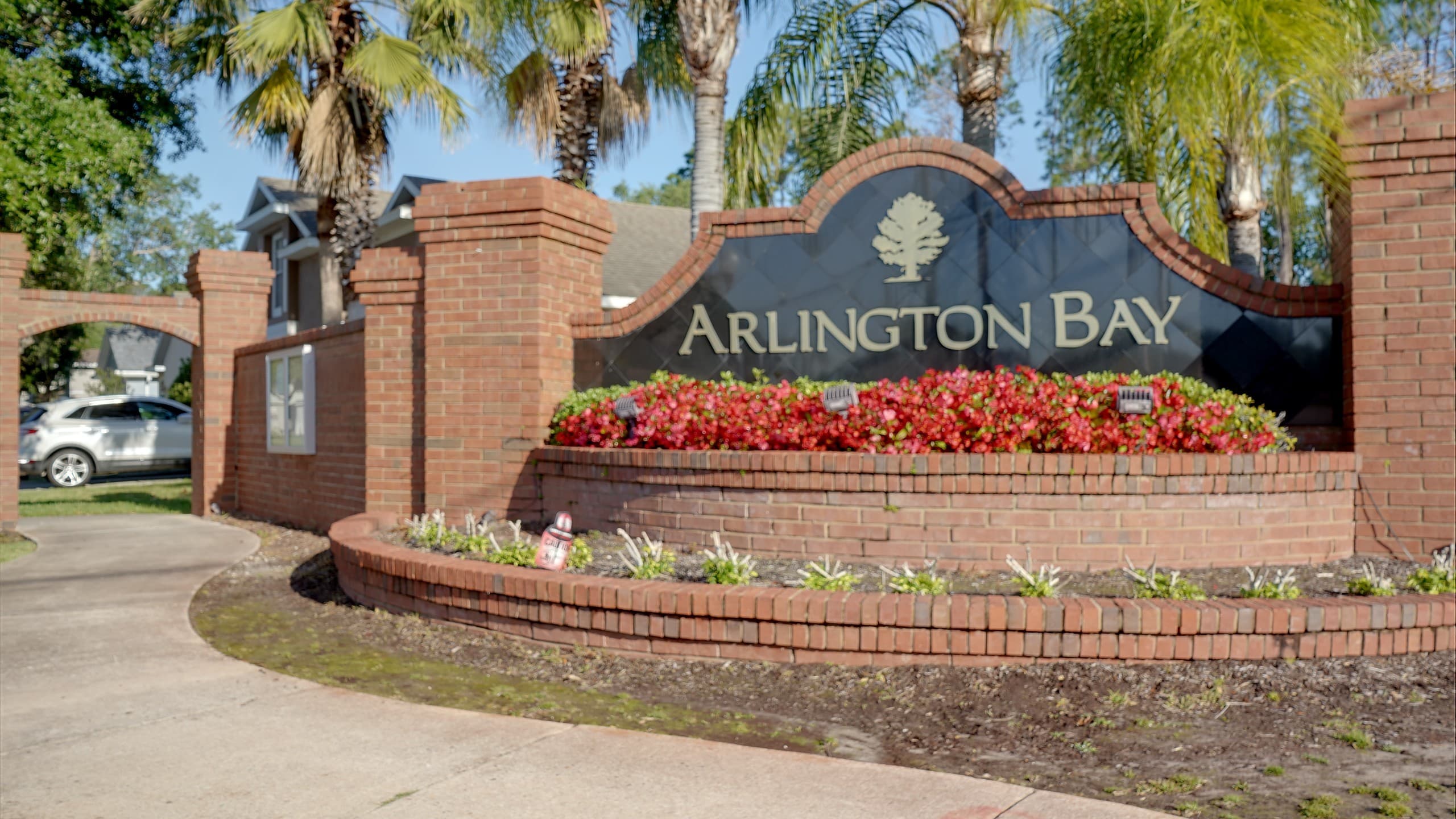 Entrance sign at Arlington Bay in Dr. Phillips, FL