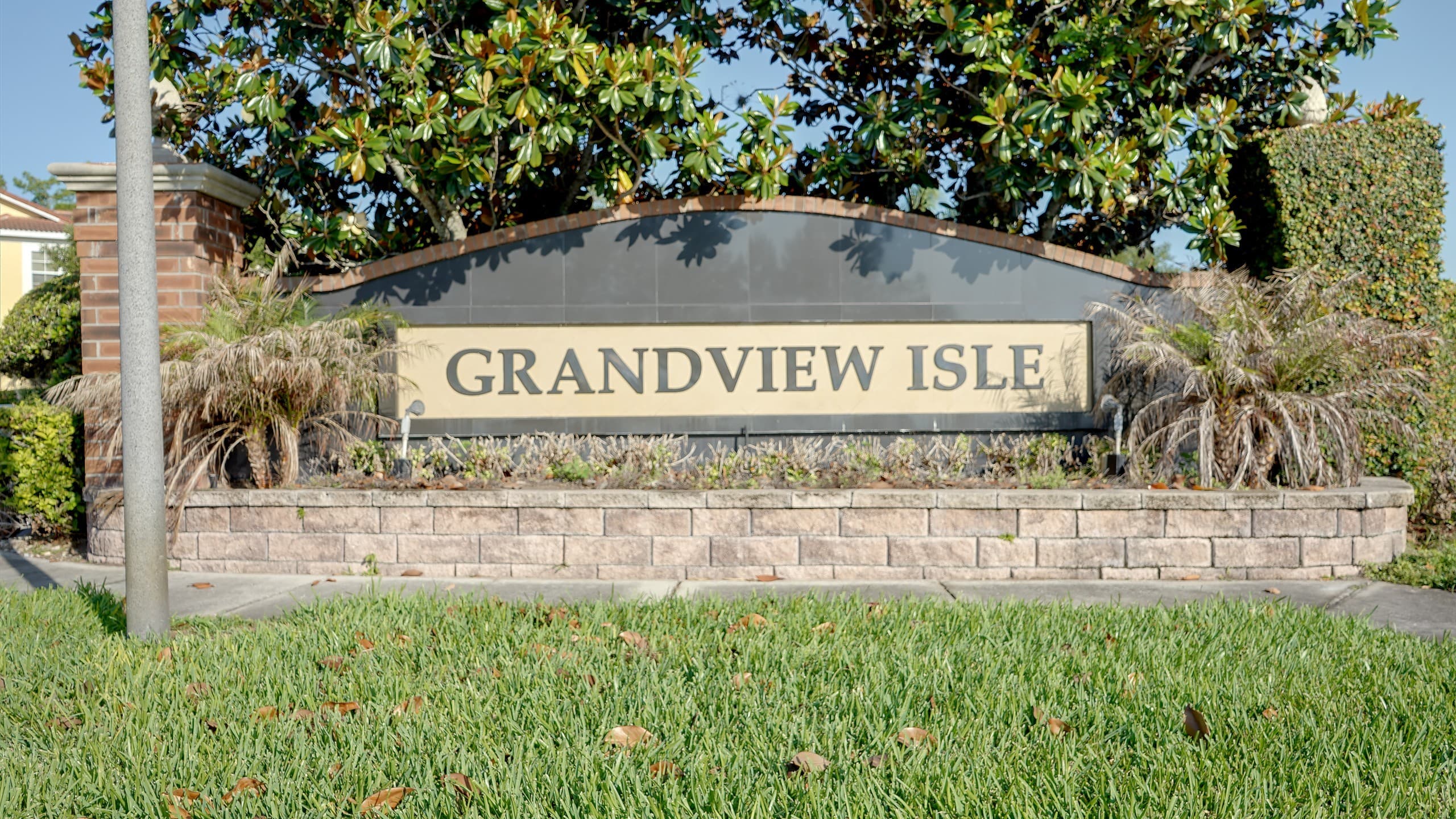Entrance sign at Grandview Isle in Dr. Phillips, FL