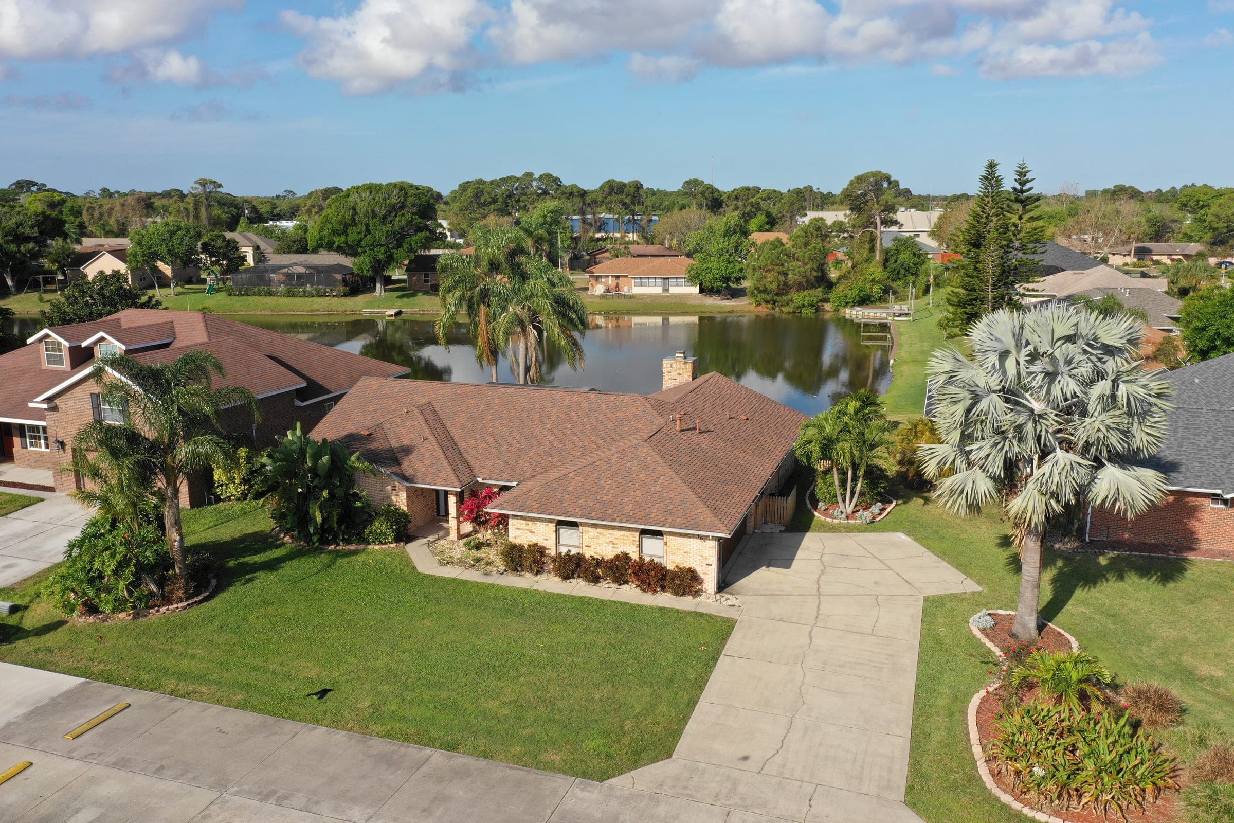 Aerial view of an established Melbourne residential street