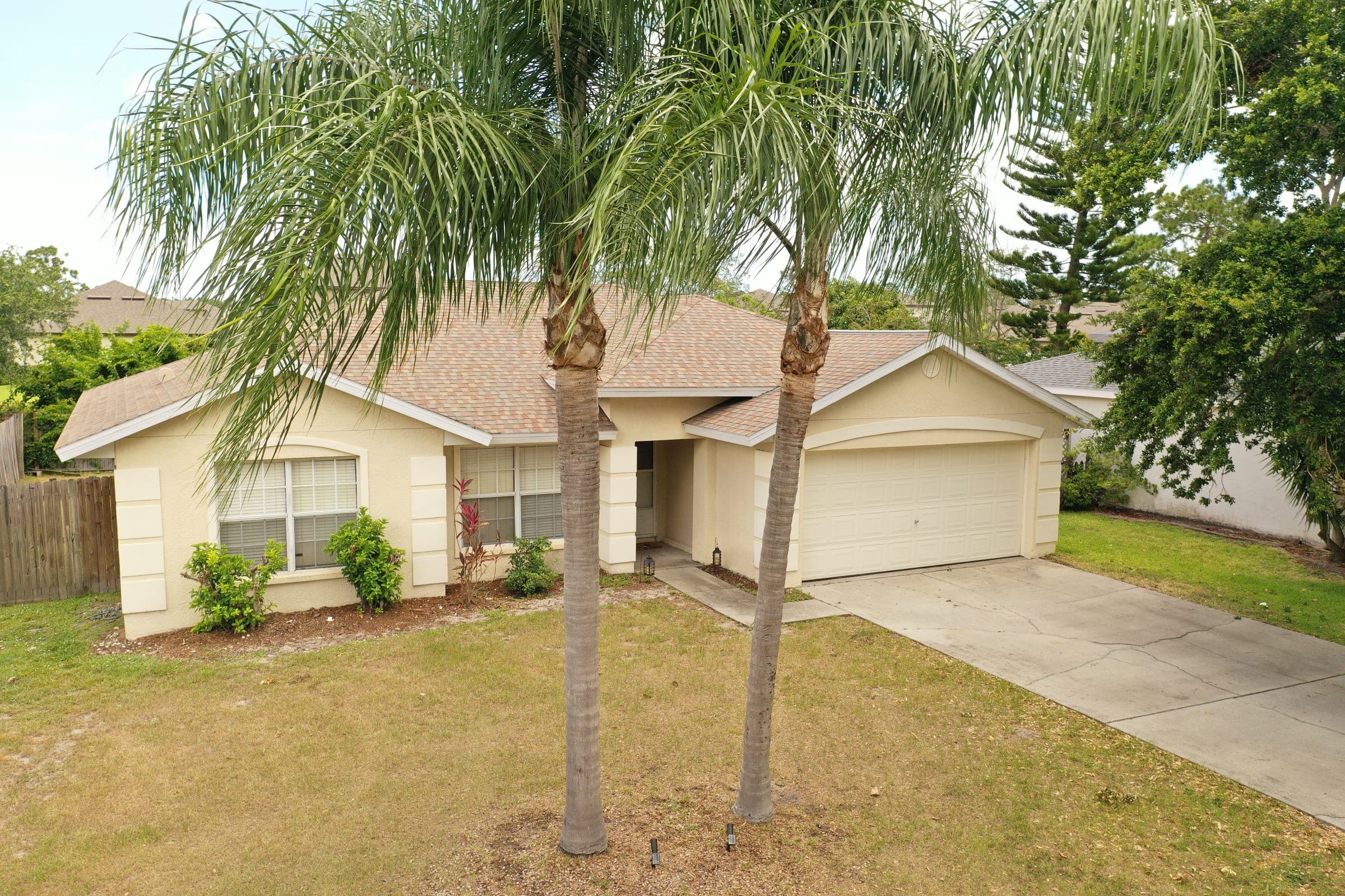 Aerial view of suburban Melbourne single-family neighborhood
