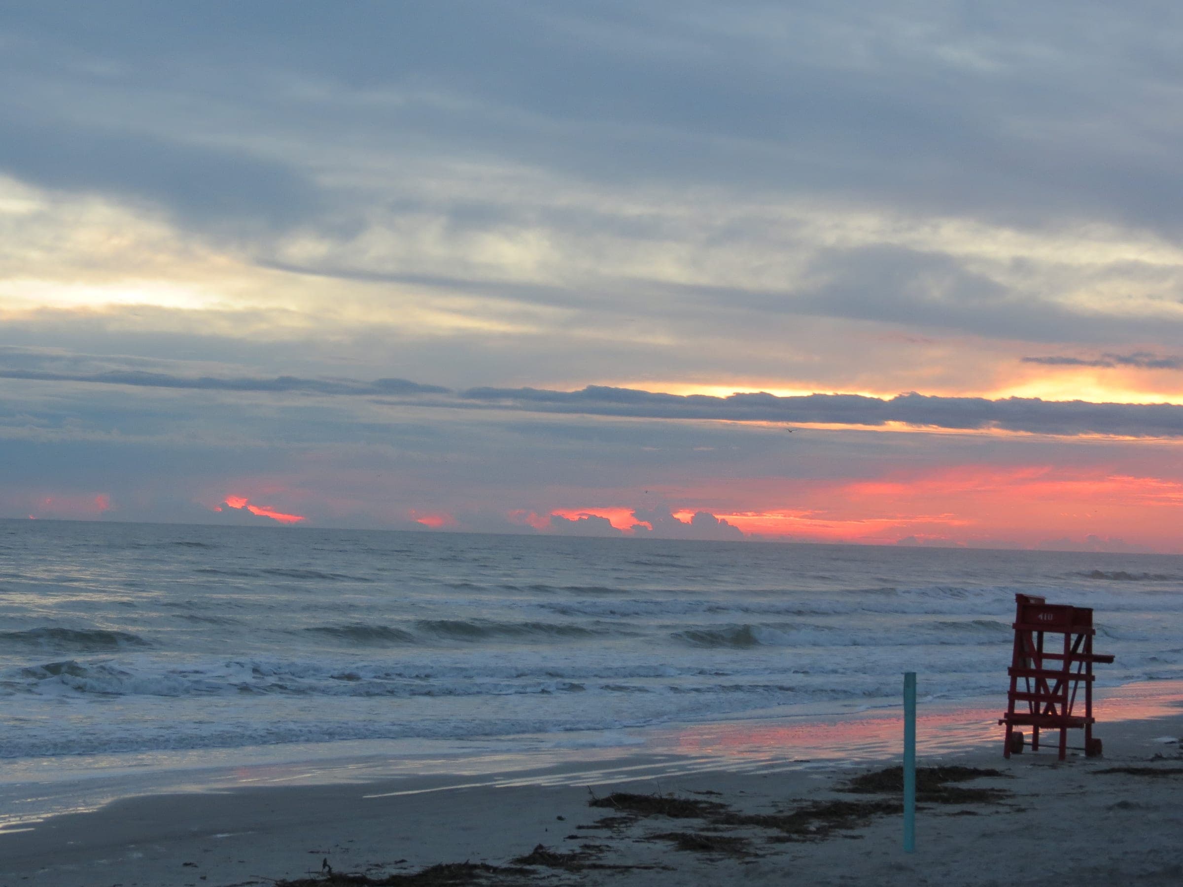 Sunrise at New Smyrna Beach (photo: Rae K. Hauck, CC BY-SA 3.0)