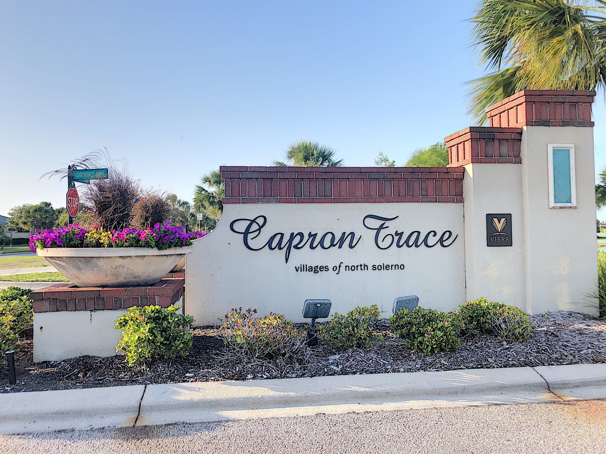 Viera community pool and clubhouse