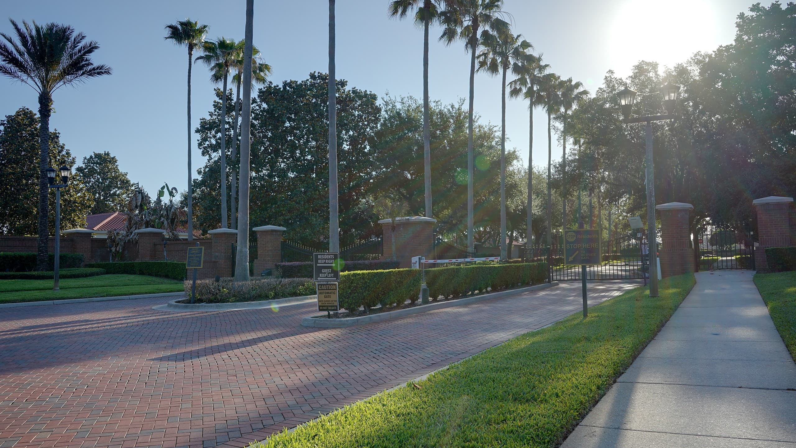 Glenmuir gated entrance in Windermere, FL