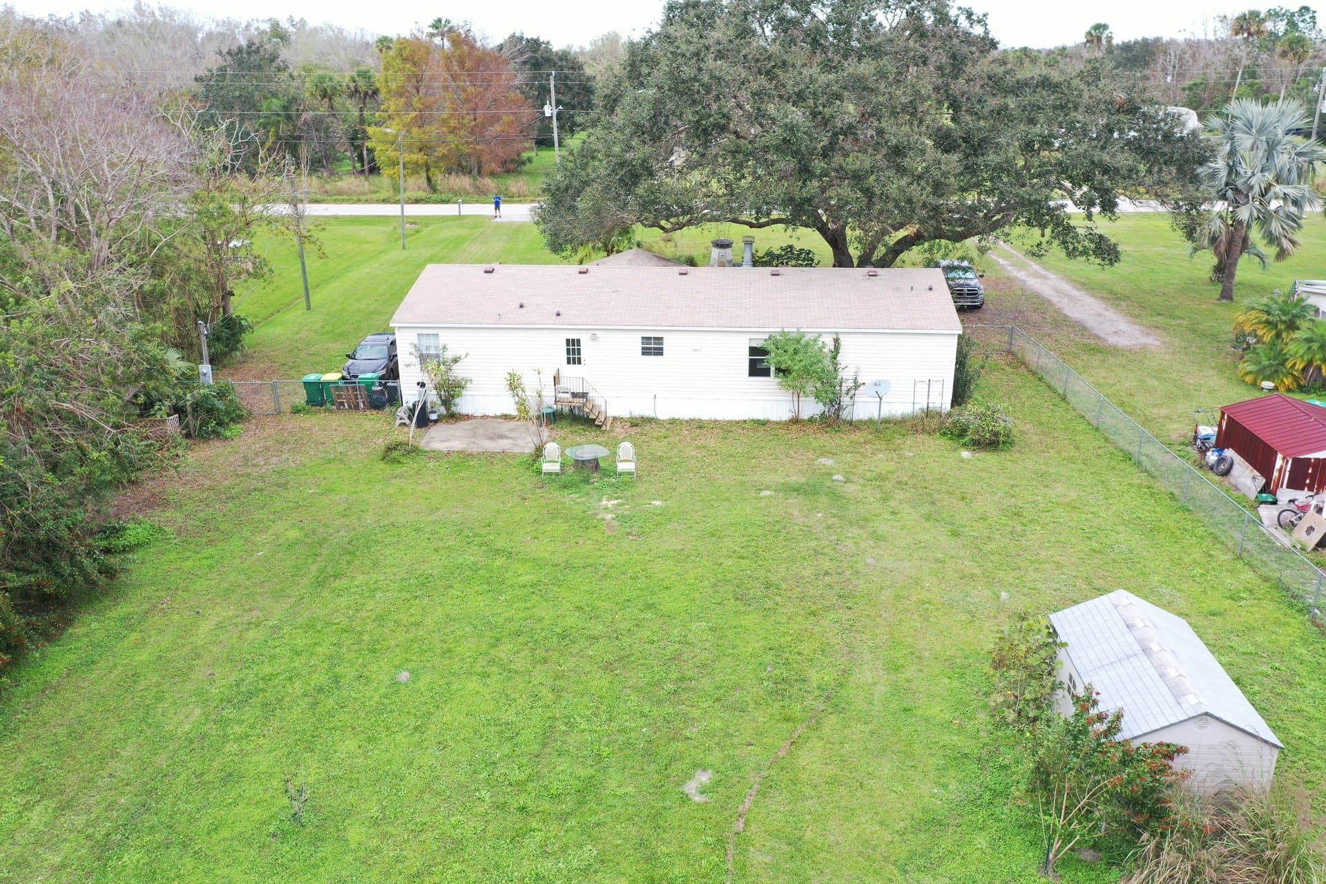 Rural acreage home on large lot in Mims, far north Brevard County, Florida