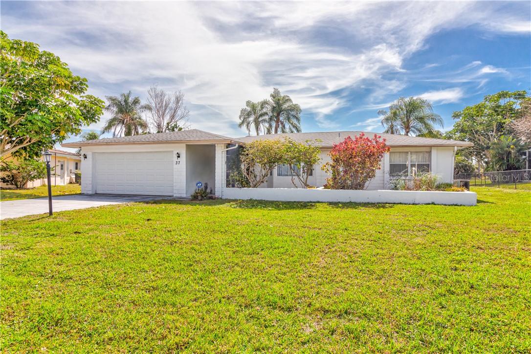 37 Oakland Hills Pl, FL