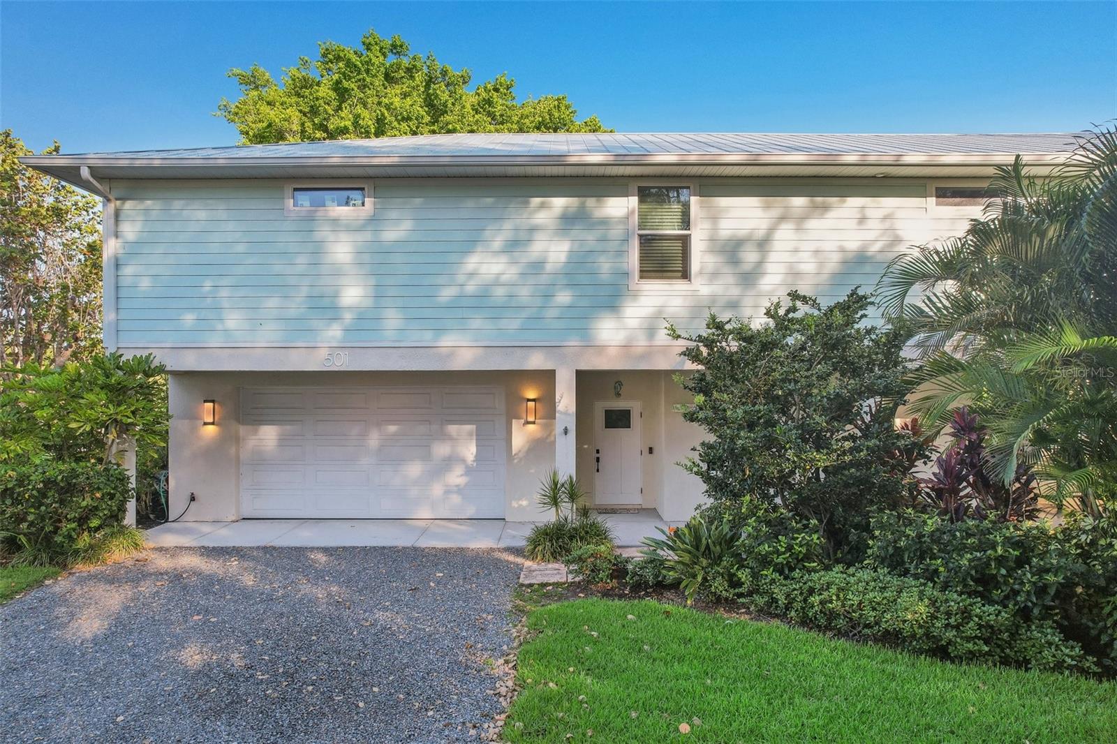 501 Channel Ln, FL
