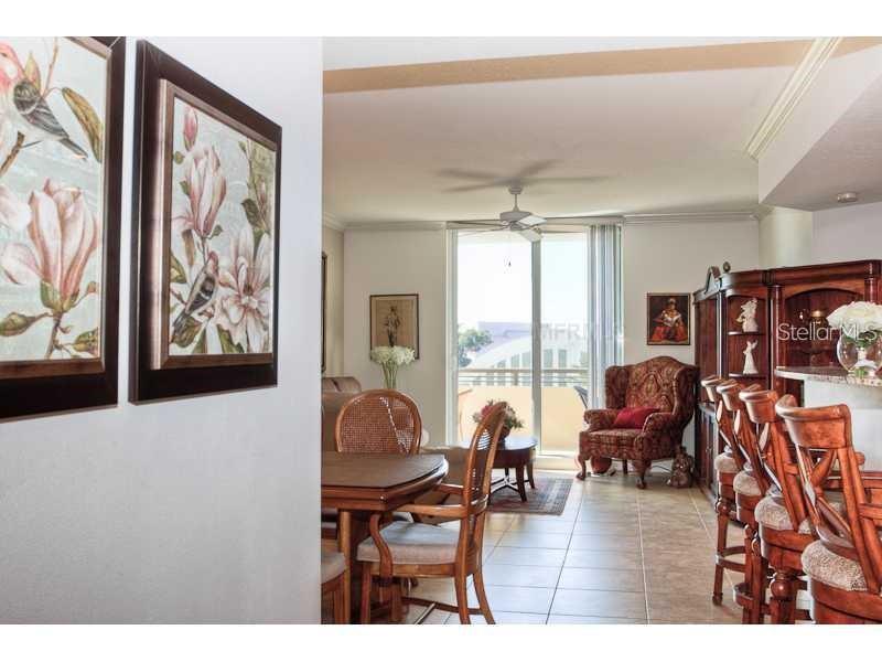 800 N. Tamiami Trail, FL