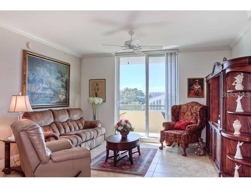 800 N. Tamiami Trail, FL