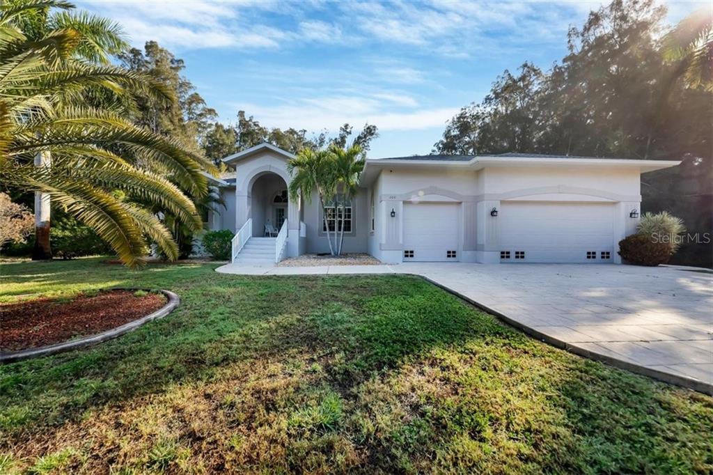 100 Spaniards Road, FL